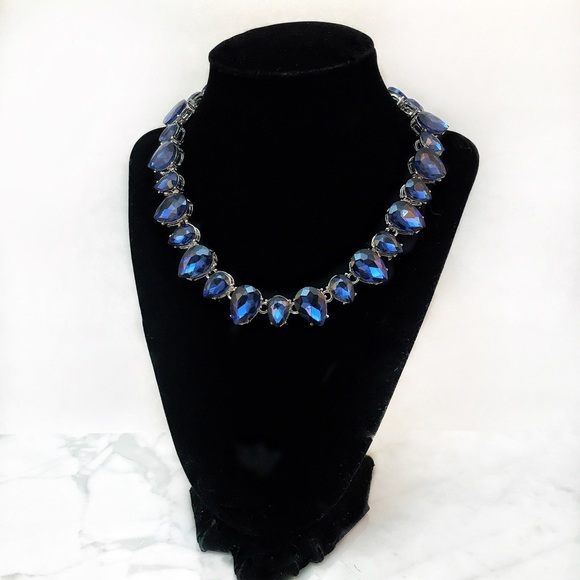 Elegant Navy Blue Crystal Statement Necklace  y1 - Picture 6 of 7